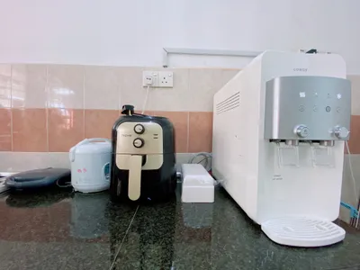 Alatan dapur microwave